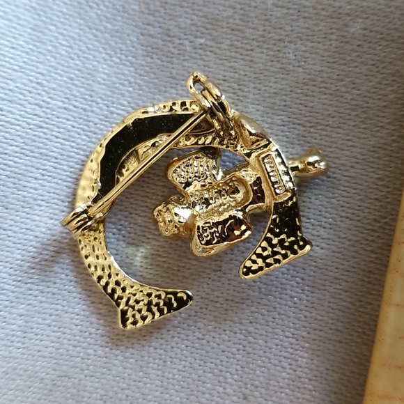 Razza " C " with ANGEL PIN Vintage - Picture 3 of 3